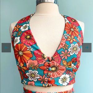 Smak parlour 60s styled floral halter crop top